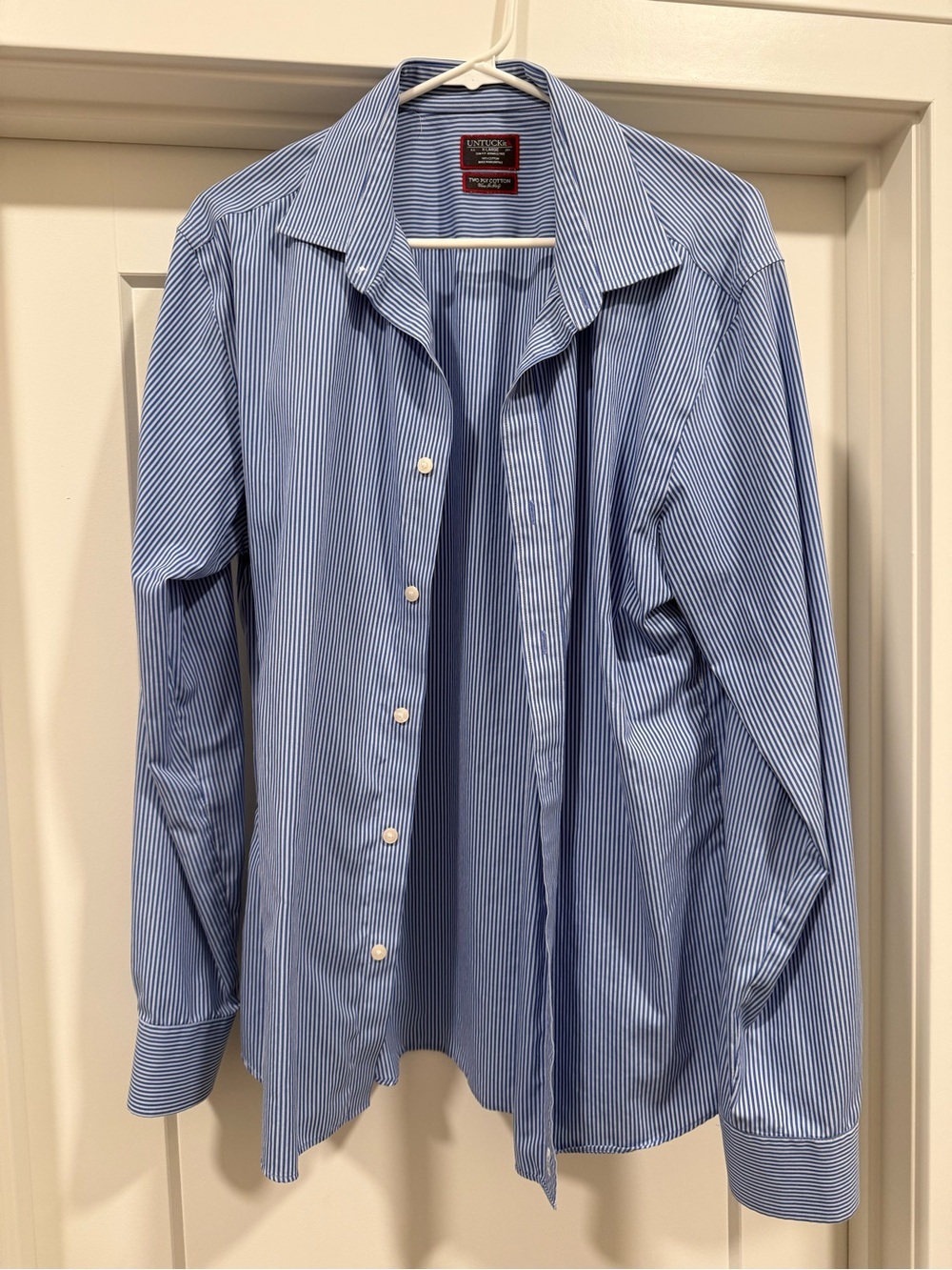 UNTUCKit White and Blue Narrow-Striped Button-Down Shirt